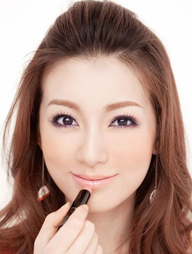 ��ɫ��ױ���������